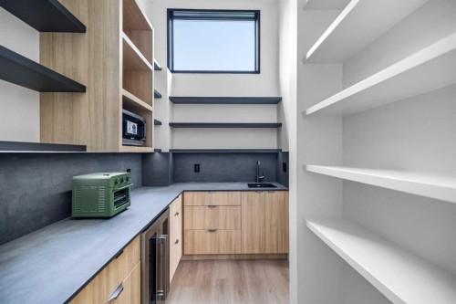 3D Willow Crescent Sw, Calgary, AB - Indoor