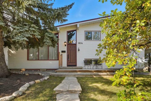 1804 Braemar Place Sw, Calgary, AB - Outdoor With Deck Patio Veranda