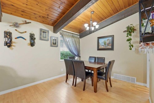1804 Braemar Place Sw, Calgary, AB - Indoor Photo Showing Dining Room