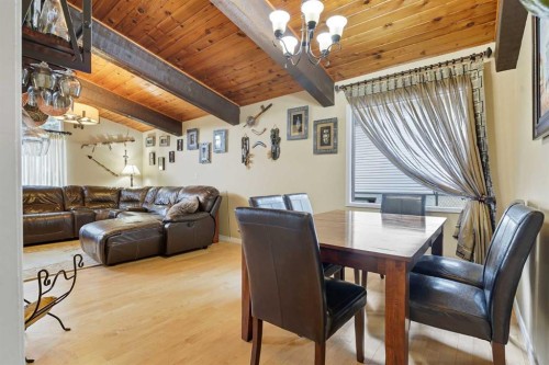 1804 Braemar Place Sw, Calgary, AB - Indoor Photo Showing Dining Room