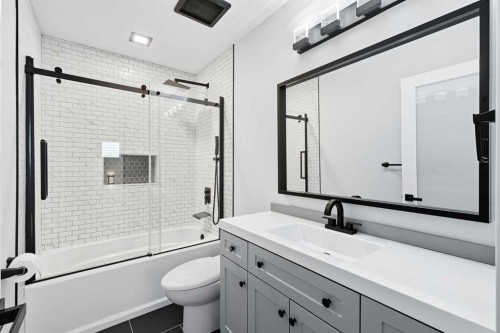 78 Copperpond Street Se, Calgary, AB - Indoor Photo Showing Bathroom