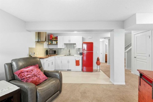 78 Copperpond Street Se, Calgary, AB - Indoor Photo Showing Other Room