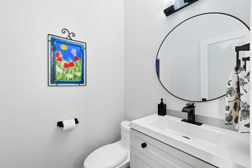 78 Copperpond Street Se, Calgary, AB - Indoor Photo Showing Bathroom