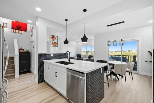 78 Copperpond Street Se, Calgary, AB - Indoor