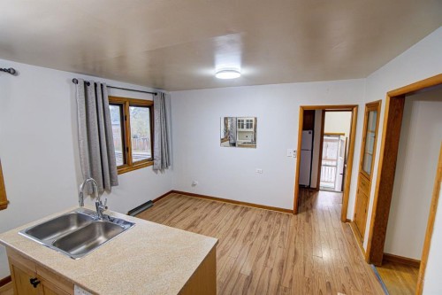 4705 3 Street West, Claresholm, AB - Indoor
