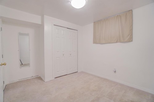 4705 3 Street West, Claresholm, AB - Indoor Photo Showing Other Room