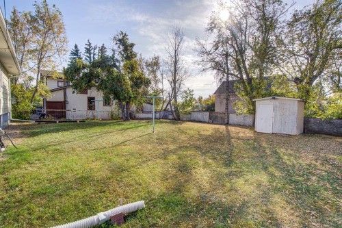 4705 3 Street West, Claresholm, AB - Outdoor