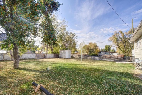 4705 3 Street West, Claresholm, AB - Outdoor