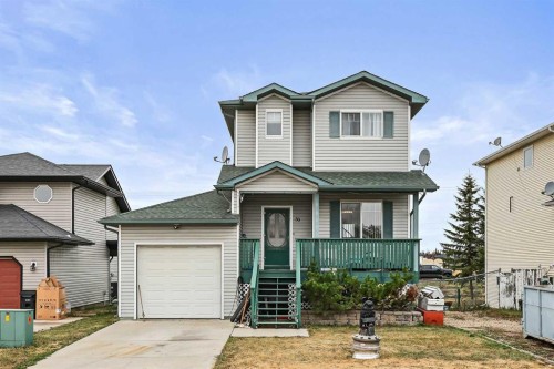 30 Meadowpark Place  Carstairs, AB T0M 0N0