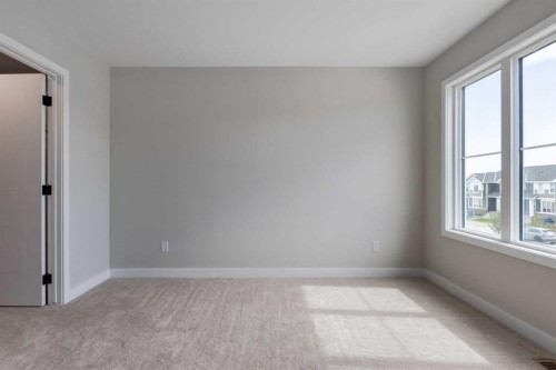 7173 Rangeview Avenue Se, Calgary, AB - Indoor Photo Showing Other Room