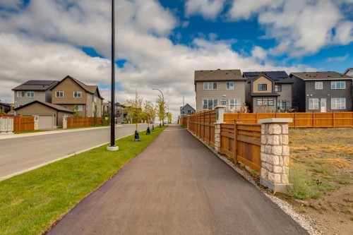 7173 Rangeview Avenue Se, Calgary, AB - Outdoor