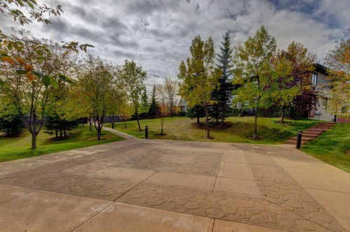 315 Aspen Hills Villas Sw, Calgary, AB - Outdoor