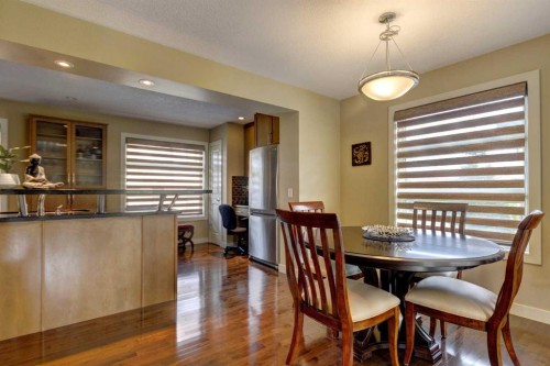 315 Aspen Hills Villas Sw, Calgary, AB - Indoor Photo Showing Dining Room