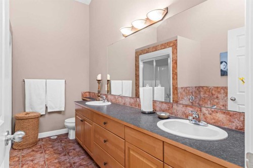 153-13 Aspen Glen, Canmore, AB - Indoor Photo Showing Bathroom