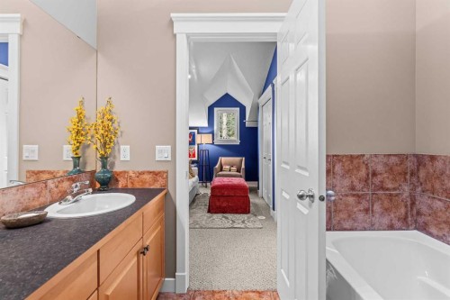 153-13 Aspen Glen, Canmore, AB - Indoor Photo Showing Bathroom