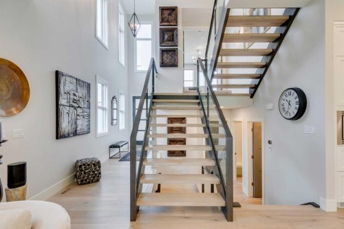 1827 22 Avenue Sw, Calgary, AB - Indoor Photo Showing Other Room