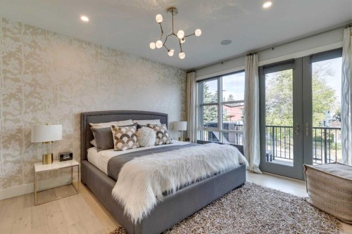 1827 22 Avenue Sw, Calgary, AB - Indoor Photo Showing Bedroom