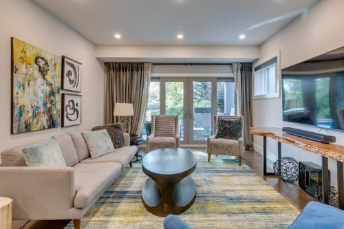 1827 22 Avenue Sw, Calgary, AB - Indoor Photo Showing Living Room With Fireplace