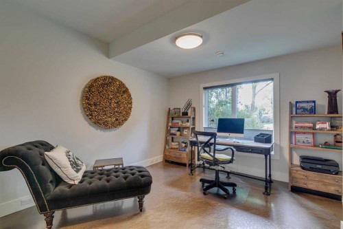 1827 22 Avenue Sw, Calgary, AB - Indoor Photo Showing Office