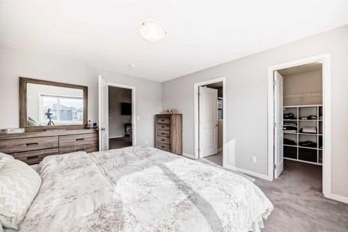868 West Lakeview Drive, Chestermere, AB - Indoor Photo Showing Bedroom