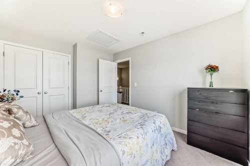 868 West Lakeview Drive, Chestermere, AB - Indoor Photo Showing Bedroom