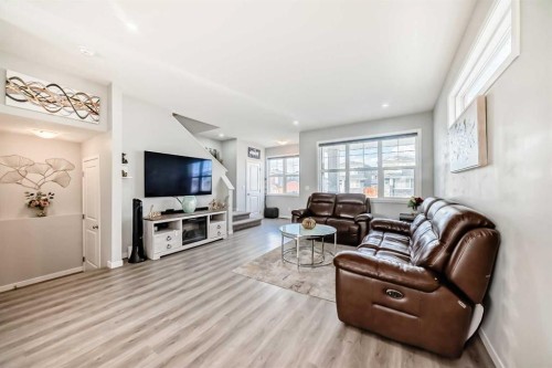 868 West Lakeview Drive, Chestermere, AB - Indoor Photo Showing Living Room