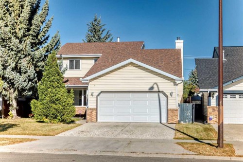 656 Woodbine Boulevard Sw, Calgary, AB - Outdoor