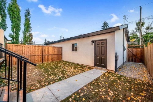 2435 52 Avenue Sw, Calgary, AB - Outdoor With Exterior