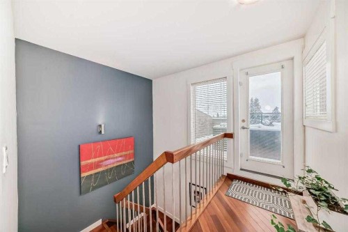 3002 18 Street Sw, Calgary, AB - Indoor Photo Showing Other Room