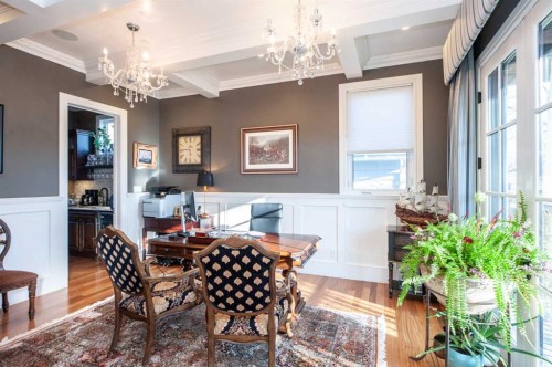 814 Radford Road Ne, Calgary, AB - Indoor Photo Showing Dining Room
