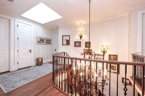 814 Radford Road Ne, Calgary, AB - Indoor Photo Showing Other Room