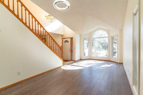 266 Edgepark Way Nw, Calgary, AB - Indoor Photo Showing Other Room