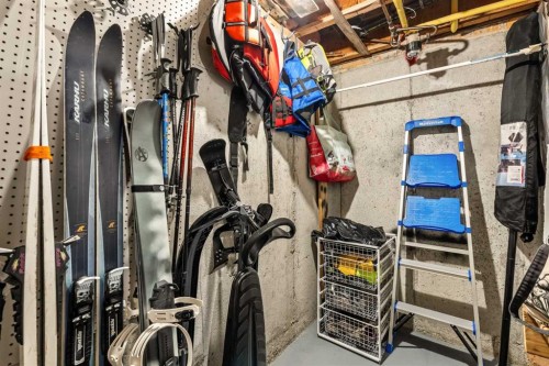 109-200 Three Sisters Drive, Canmore, AB - Indoor With Storage