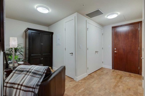 206-817 15 Avenue Sw, Calgary, AB - Indoor