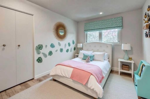 17 Millrise Lane Sw, Calgary, AB - Indoor Photo Showing Bedroom