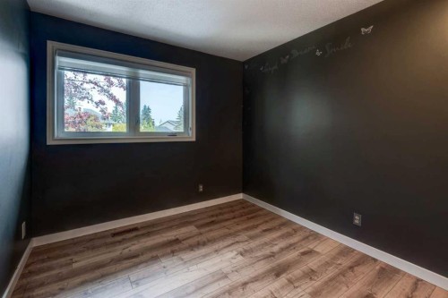 17 Millrise Lane Sw, Calgary, AB - Indoor Photo Showing Other Room
