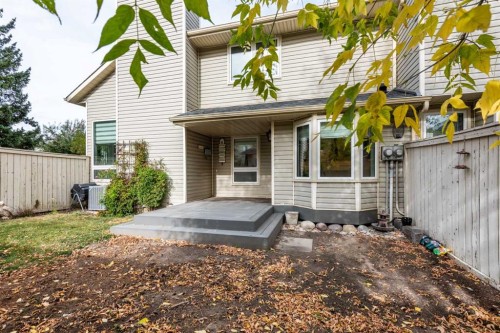 17 Millrise Lane Sw, Calgary, AB - Outdoor