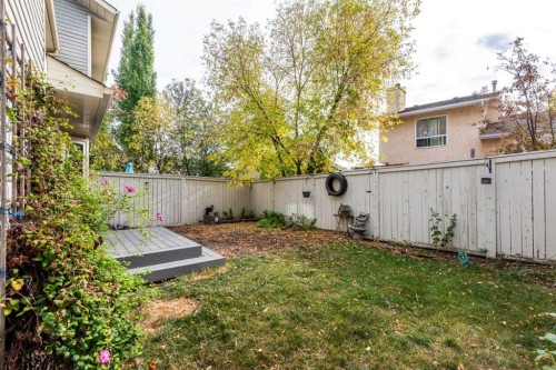 17 Millrise Lane Sw, Calgary, AB - Outdoor
