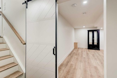 17 Millrise Lane Sw, Calgary, AB - Indoor Photo Showing Other Room