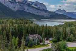 9 Mountaineer Close  Lac Des Arcs, AB T1W 2W3