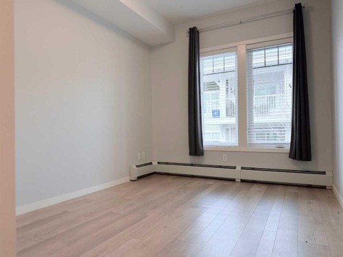 310-20 Mahogany Mews Se, Calgary, AB - Indoor Photo Showing Other Room
