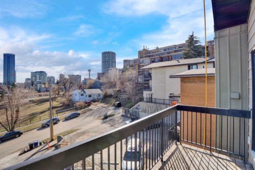 402-409 1 Avenue Ne, Calgary, AB - Outdoor With Balcony