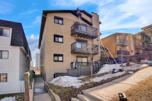 402-409 1 Avenue Ne, Calgary, AB - Outdoor With Balcony