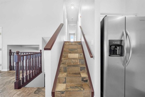 159 Hidden Ranch Circle Nw, Calgary, AB - Indoor Photo Showing Other Room