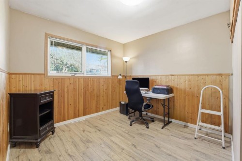 74 Mcrae Street East, Okotoks, AB - Indoor Photo Showing Office