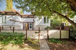 15 Arlington Bay SE Calgary, AB T2H 2B2