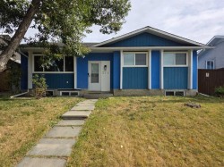 371 Penswood Way SE Calgary, AB T2A 4T4