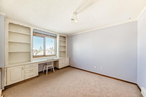 17 Santana Manor Nw, Calgary, AB - Indoor