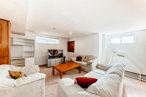 17 Santana Manor Nw, Calgary, AB - Indoor