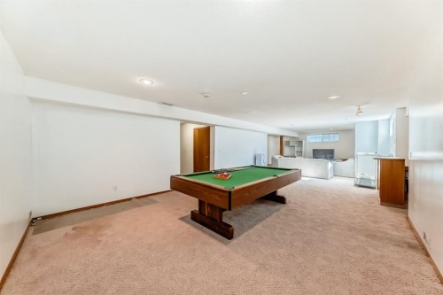 17 Santana Manor Nw, Calgary, AB - Indoor Photo Showing Other Room